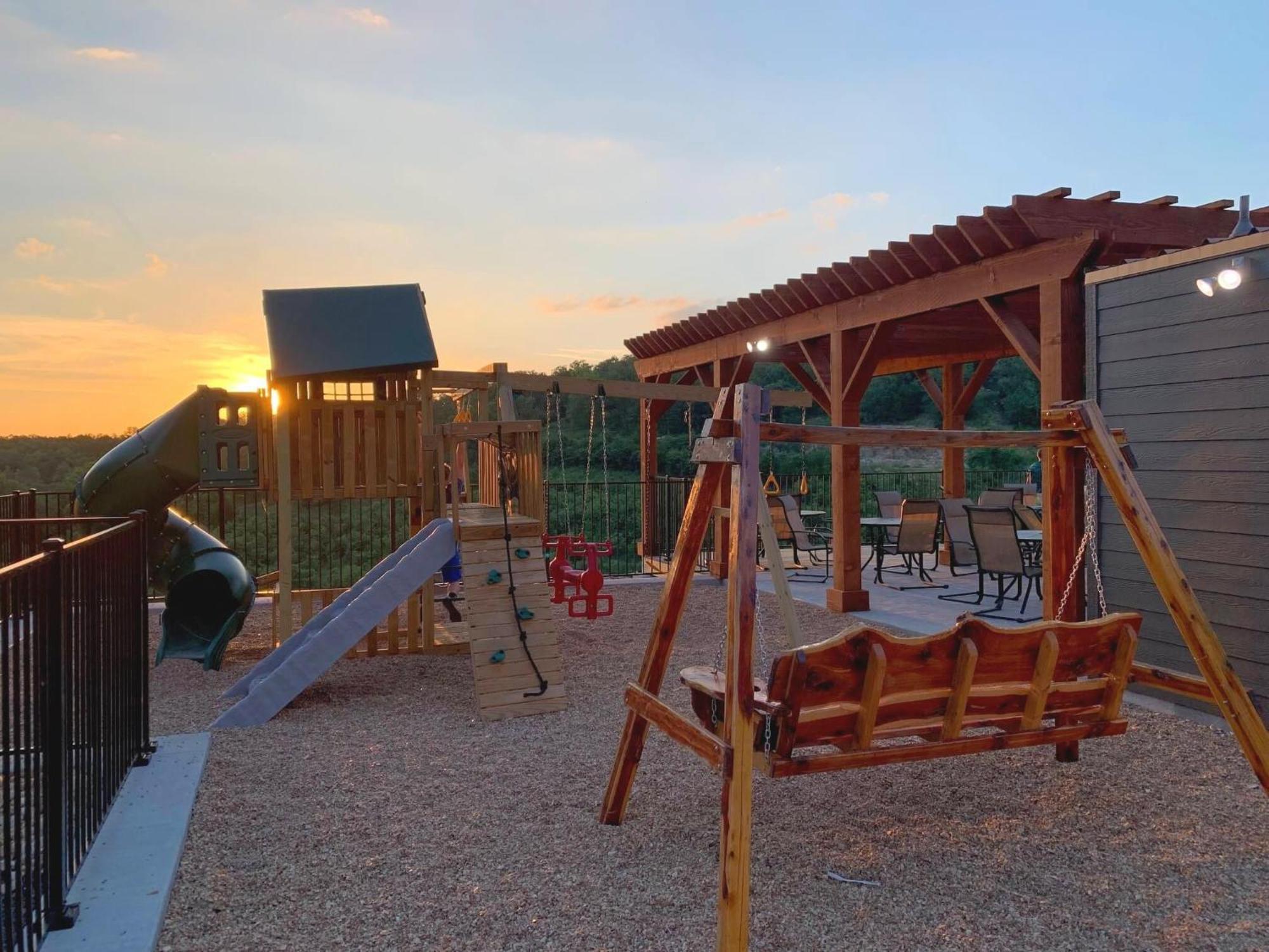 Chateau On The Cove Branson Bagian luar foto