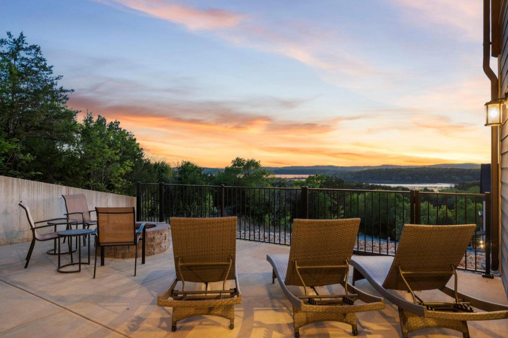 Chateau On The Cove Branson Bagian luar foto