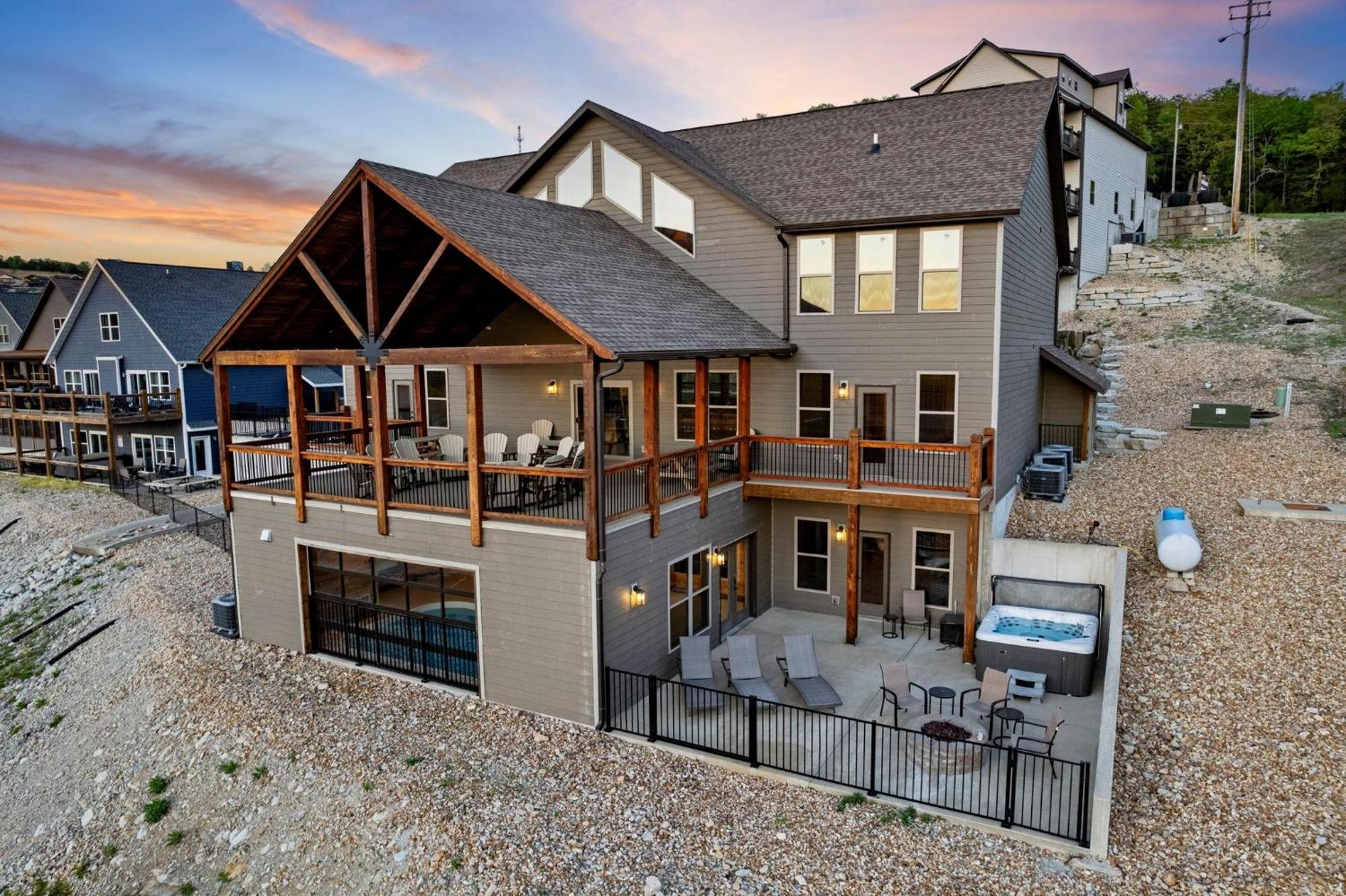 Chateau On The Cove Branson Bagian luar foto